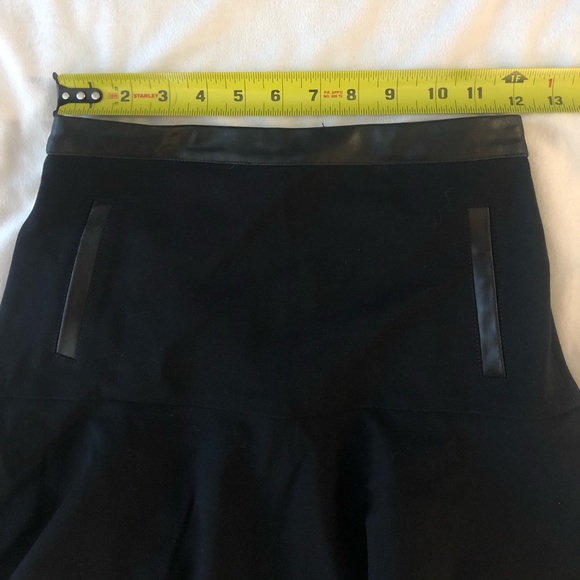 Club Monaco Fluted Skirt with Leather Detailing - Picture 4 of 7